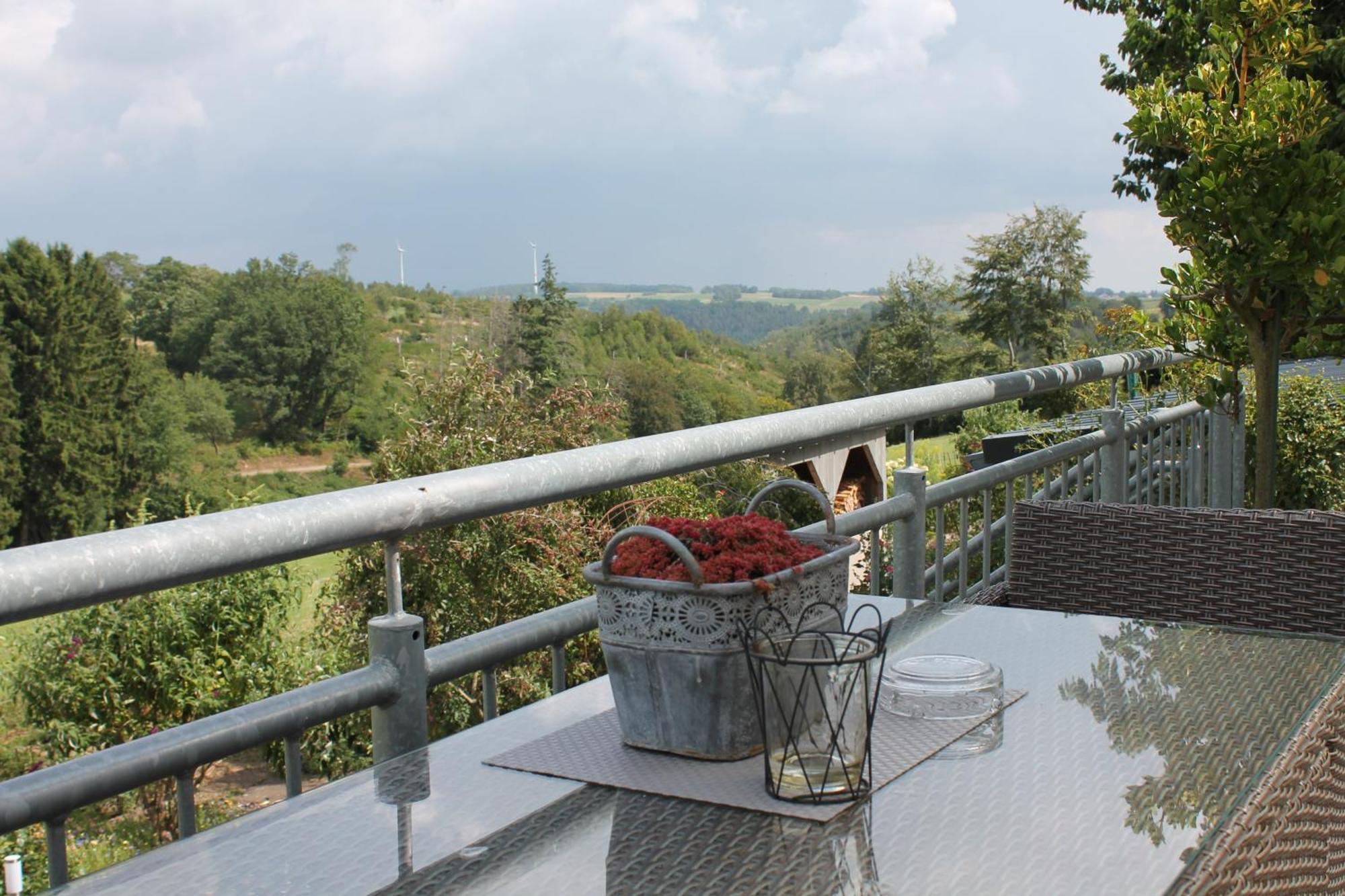 Eifel-Ferienhaus Landblick Hurtgenwald Exterior photo